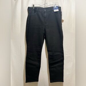 Old Navy High-Rise Wow Straight Pants in Black